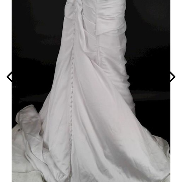 Beautiful Bonny wedding dress great for curves Size 16 Good Condition strapless - Picture 6 of 16